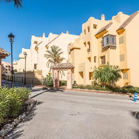 2114-apt With Terrace With Pool View Apartment Manilva